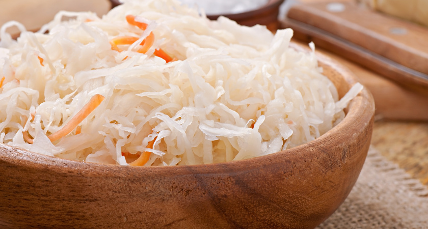 Хотите, чтобы на новогоднем столе капуста была хрустящей? Квасьте в ноябре, пока Луна растёт - вот точные даты