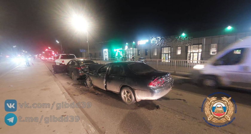 ДТП в Гурьевском районе: столкнулись три автомобиля — есть пострадавшие