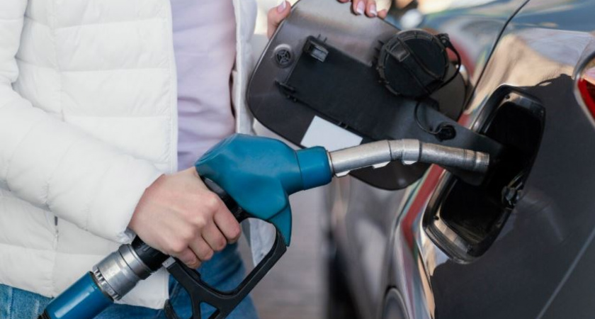 Бензин в Калининграде достигает нового рекорда: цены продолжают расти