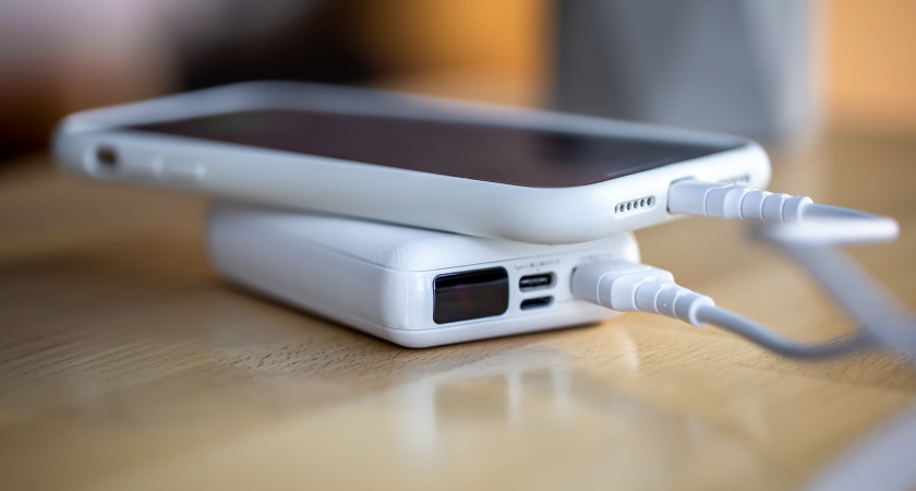 Красиво, но не всегда удобно: главный обман беспроводной зарядки, о котором молчат производители