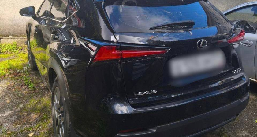 В Калининграде вдова остановила махинацию: «друг» покойного хотел переписать Lexus на себя