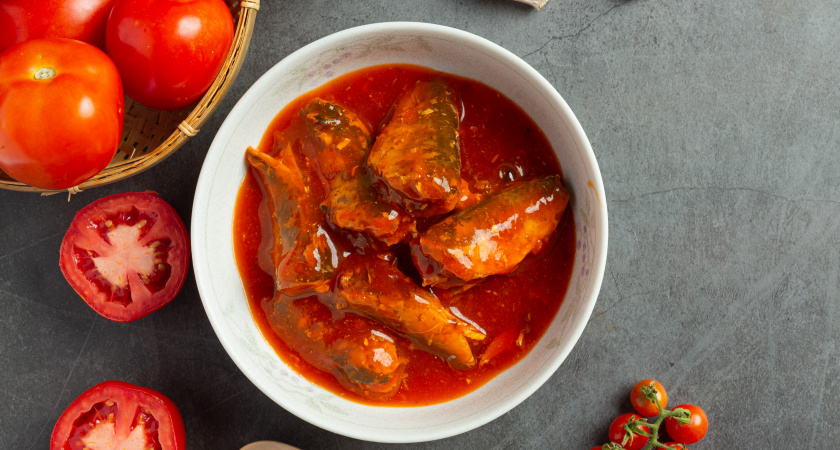 «Прямо как в СССР»: технолог рассказала, как выбрать качественную кильку в томате - ищите на банке эти слова