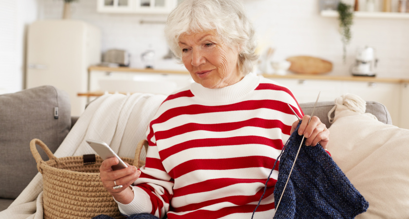 Пока все говорят о пенсии, я открываю для себя новые горизонты. 5 принципов, как жить ярко в 70+