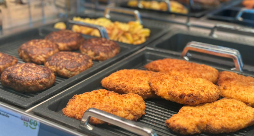 Не хлеб в молоке и не манка: вот что в СССР добавляли в фарш для котлет, чтобы они получились сочными — секрет советских столовых