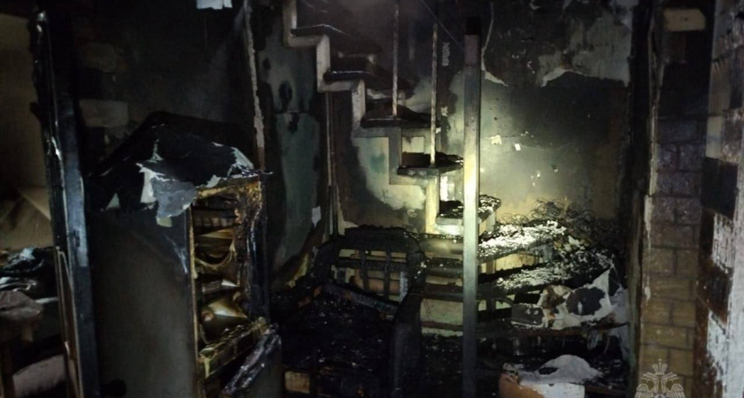 Пожар в Советске, на котором погиб 8-летний мальчик, тушили 12 человек