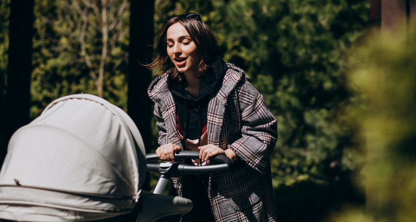 Маткапитал по частям: кому положена ежемесячная выплата и как ее оформить