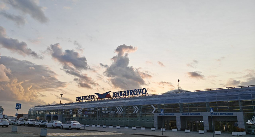 В аэропорту Калининграда хаос из-за непогоды: восемь рейсов в Москву и Питер задерживаются