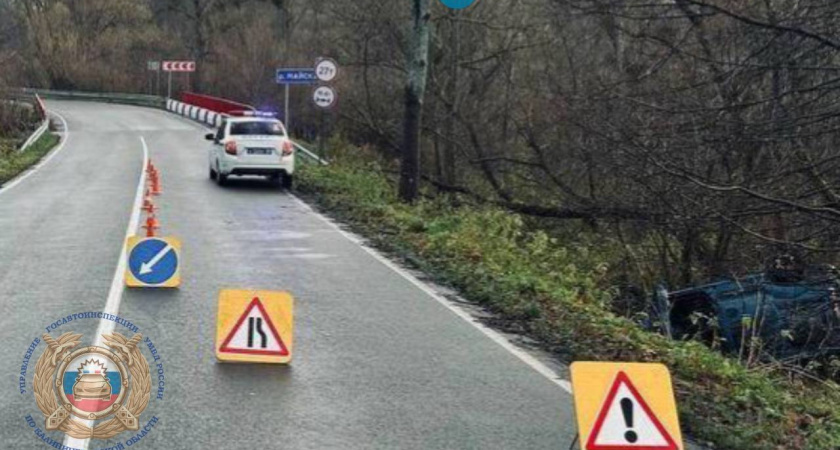 Роковой поворот: в Багратионовском районе иномарка съехала в кювет и перевернулась, водитель госпитализирован