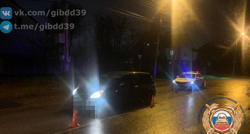 В Калининграде 10-летний велосипедист съехал с тротуара прямиком под колеса машины