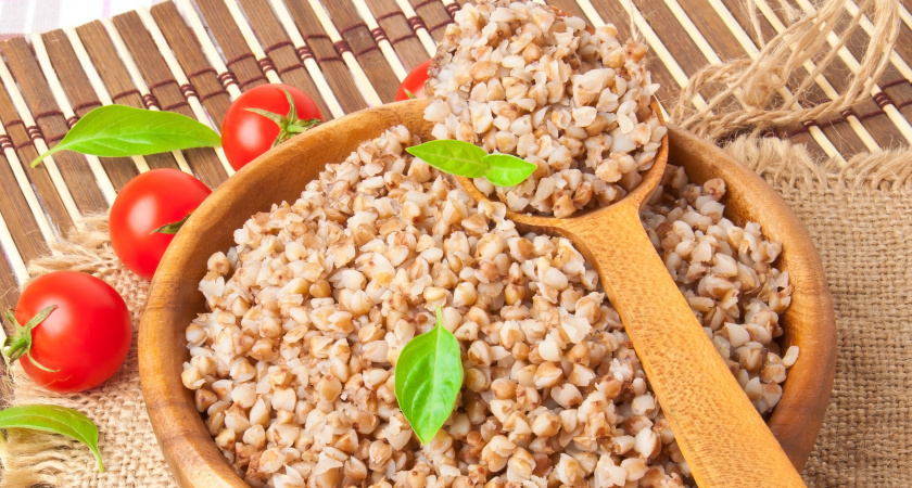 Гречка против риса — какая крупа действительно полезна, а какая просто пустышка? Врач рассказал, что всё не так однозначно