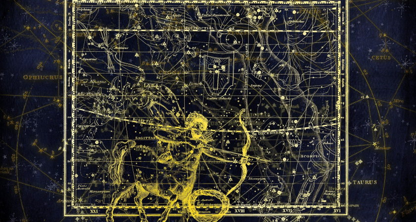 Звезды сулят шанс все изменить: чего ждать от любви, работы и денег — полный гороскоп для Стрельцов на декабрь 2025 по всем сферам