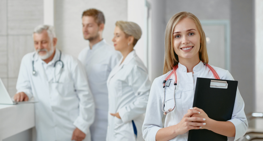 Как не слечь в канун Нового года: 6 простых приёмов врачей скорой, которые 100% работают