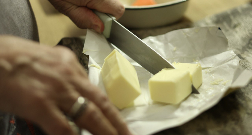 Подделка или натуральный продукт? Хозяйки знают 4 простых способа "разоблачить" сливочное масло дома - проверено на себе