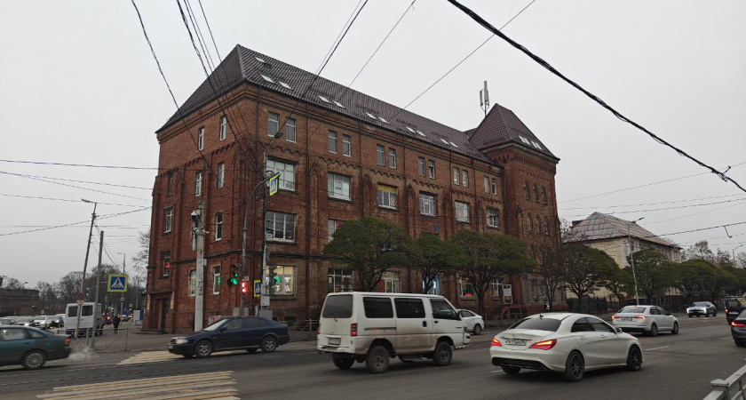 Вашему авто больше 20 лет? "Возрастные" машины могут ограничить: что стоит за этой идеей и почему водители к ней не готовы