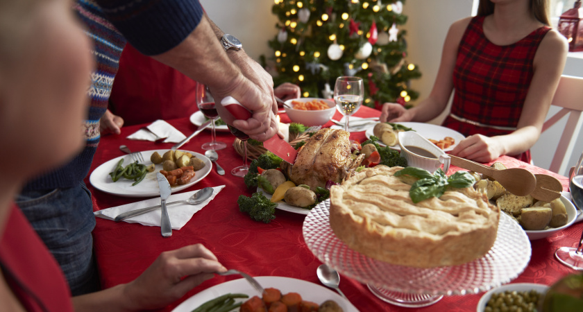 После 60 лет тишина важнее визитов: почему важно отказаться от застолий и говорить «нет» внезапным друзьям у порога