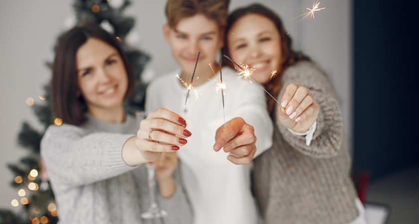 Попрощайтесь с "серой мышью": в чем встречать 2026 год, чтобы Огненная Лошадь была на вашей стороне