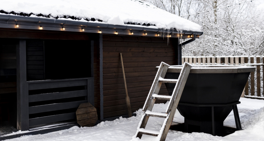 Забор за 3000 рублей вместо 50 000: материал, который заменил поликарбонат, да и выглядит дороже, чем стоит