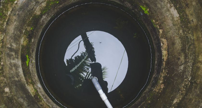 Колодец есть, а свободы нет: почему дачников в 2025 году начали штрафовать за воду со своего участка на 1500 рублей