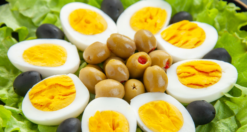 Чем нафаршировать яйца на Новый год: топ-5 простых и вкусных идей на заметку хозяйкам - готовятся 3 минуты