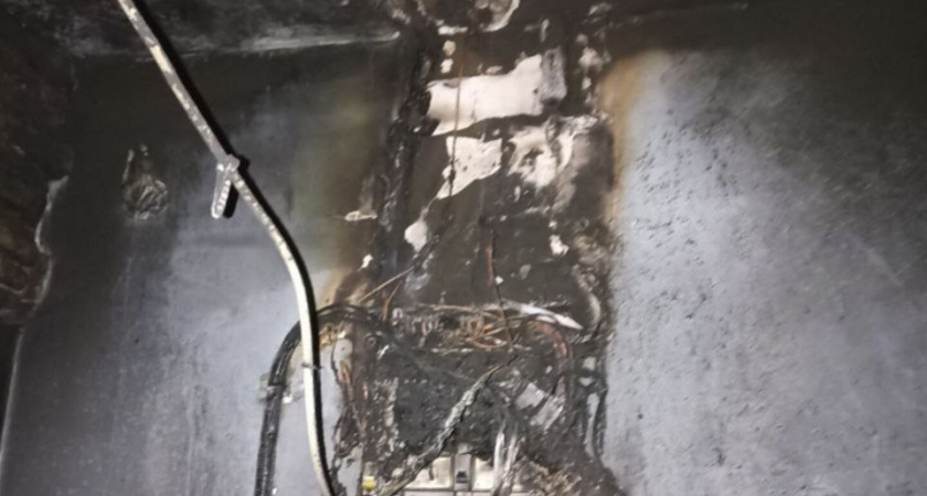 В Калининградской области спасли 10 человек из горящего дома: среди спасённых был ребёнок