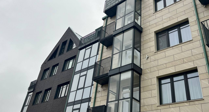 Зачем шведы зимой вешают зеркала за окнами: странная привычка, о которой в России не слышали, а зря