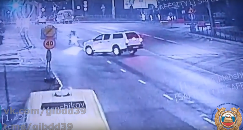 В Калининграде водитель на повороте не уступил дорогу байку: мотоциклист – в больнице