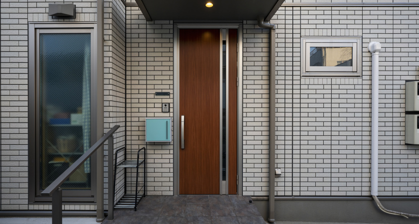 Почему подъезды СССР всегда пахли одинаково? Из чего на самом деле состоял этот «аромат эпохи»