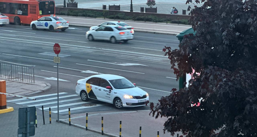 В Калининградской области таксисты готовят забастовку: водители массово откажутся выходить на линию - вот в чем причина