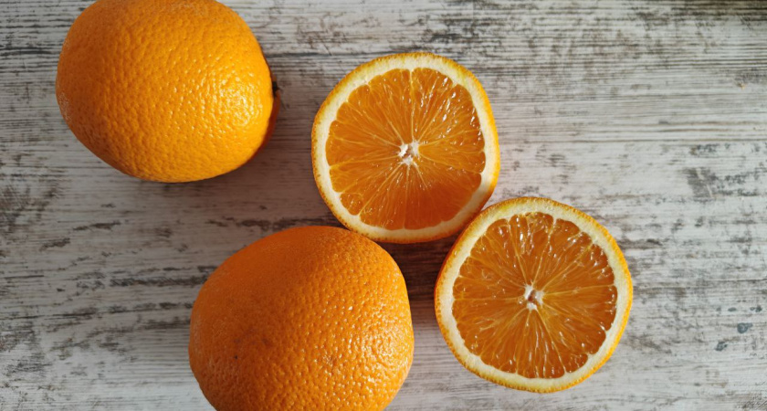 Как в магазине за 1 минуту отличить сладкий апельсин от кислого: простой признак, который редко подводит