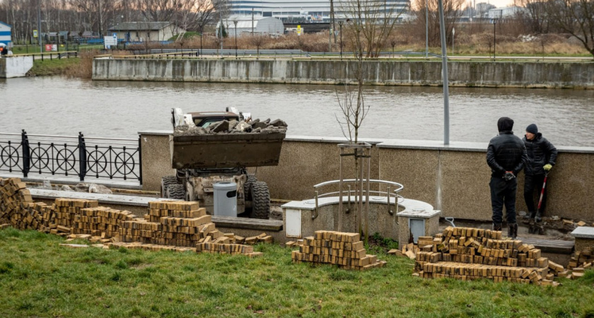 Набережная Трибуца снова в работе: когда стартует новый этап "проблемного" проекта Калининграда