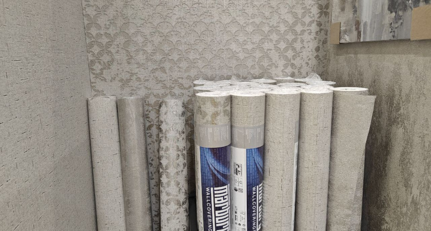 Объёмные «штукатурные» обои — прошлый век или рабочий приём в современных интерьерах? Дизайнер все объяснила