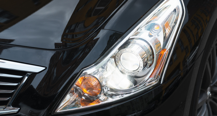 ГАИ предупреждает: за диодные лампы в фарах могут не только оштрафовать, но и лишить прав