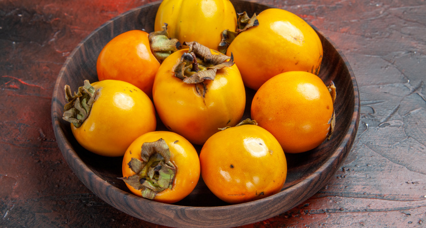 Не только мандарины: сколько хурмы ввезли в Калининград и область на новогодние праздники