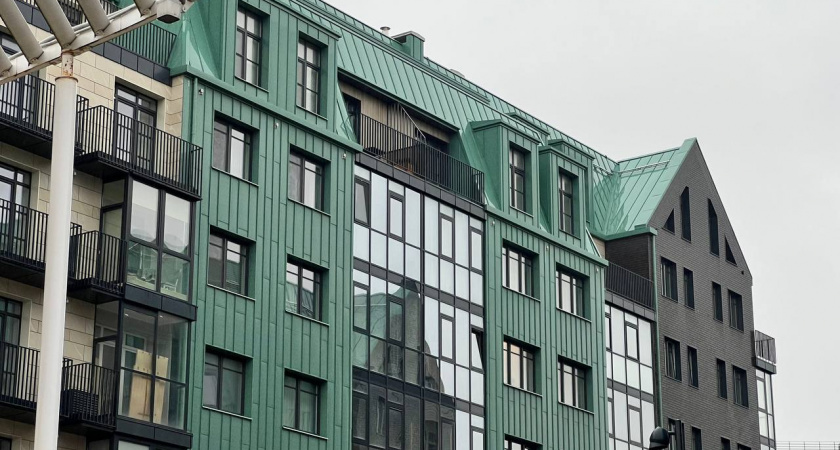 Новостройки начали исчезать с витрин, но в Калининграде их стало на 23% больше — почему так вышло