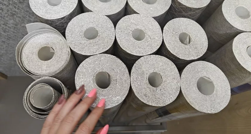 Виниловые, флизелиновые или бумажные? Вы удивитесь, какие обои прощают кривые стены