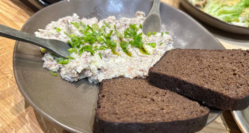 В Калининградской области стали есть по-другому: что исчезает с тарелок