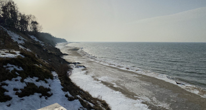 Снег вернётся с сюрпризом: чего ждать от погоды в Калининграде и городах области в пятницу, 2 января