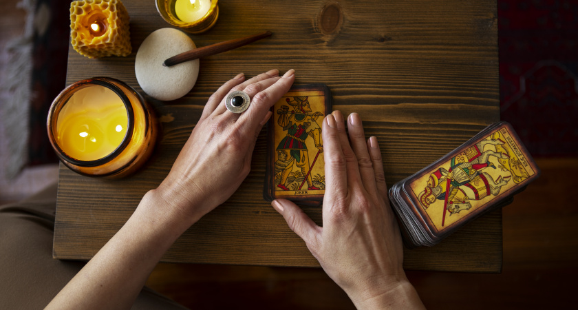 Колесо Фортуны уже крутится: что таро готовит каждому знаку Зодиака в 2026 году