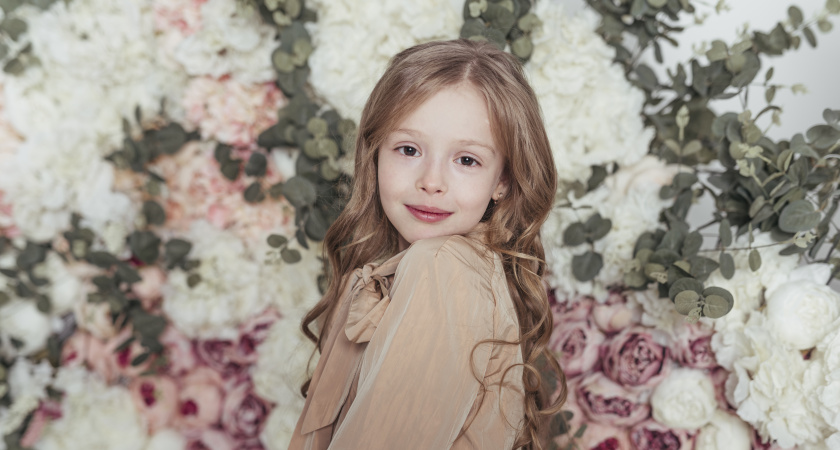 В Англии так раньше называли королев, а мы сейчас нос воротим: чудное имя для дочери - в переводе значит "благородная"