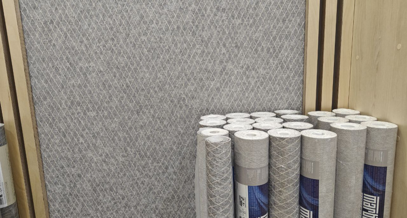 В России все клеят обои, а в Европе это стыд: чем отделывают стены вместо рулонов — не пачкаются годами