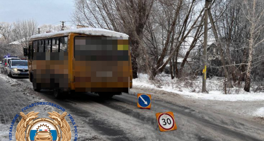 В Гурьевске школьный автобус сбил пенсионерку рядом с пешеходным переходом