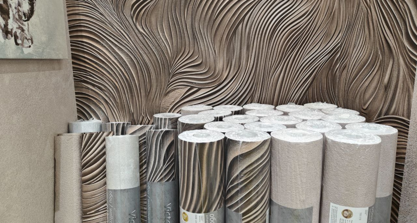 Сравнили виниловые и флизелиновые обои: какие из них реально проще в уходе и дольше сохраняют вид