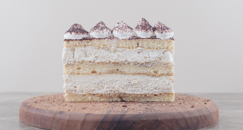 Рецепт нежнейшего заварного торта: он воздушный и с кремовой прослойкой, вкуснее, чем в кондитерской