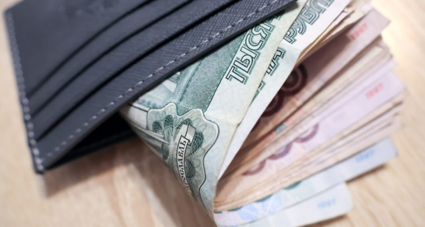 До 100 тысяч рублей в месяц: где калининградцы больше всего заработали на новогодних каникулах