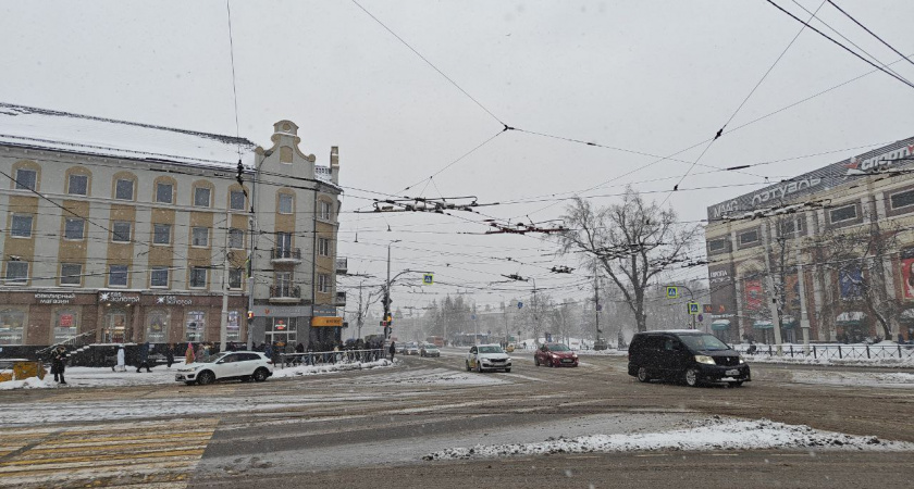 Буксировка, отогрев и «прикурить»: автоуслуги в Калининграде переживают зимний бум