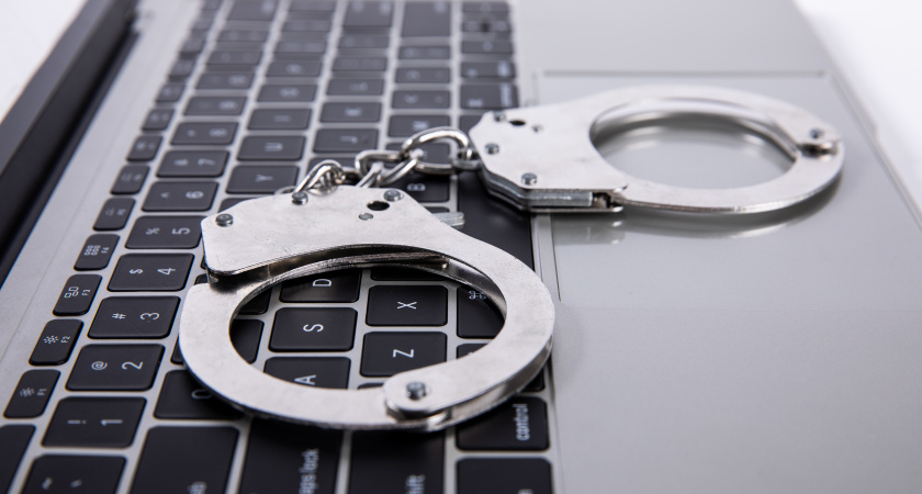 Калининградскую бизнес-леди будут судить за призывы к терроризму в комментариях