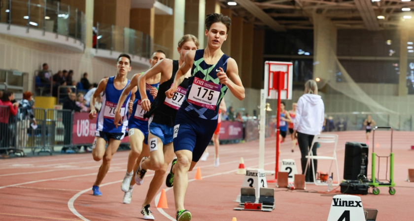 Новый рекорд России: как калининградец выиграл золото на 3 000 м