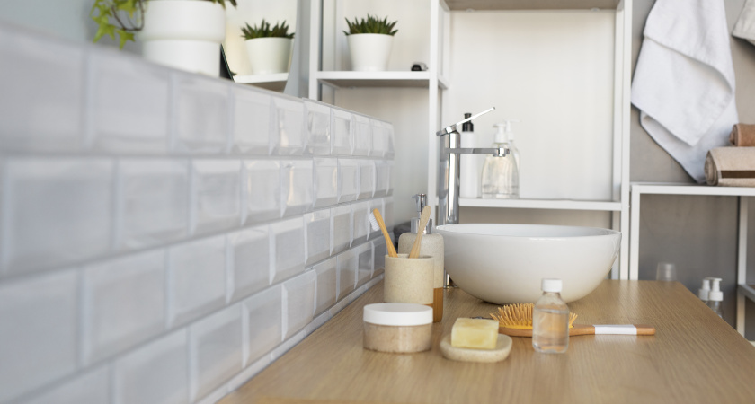 Ванная выглядит уставшей, а ремонт не планируется? Несколько решений с быстрым эффектом от дизайнеров