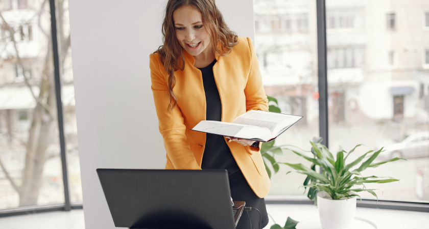 Неожиданные предложения и судьбоносные переговоры гороскоп карьеры на февраль2026 - кому ждать повышения, а кому лучше сделать паузу