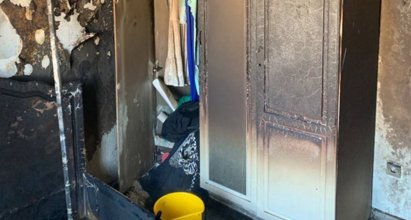 В Калининграде женщину спасли из горящей квартиры в многоэтажке